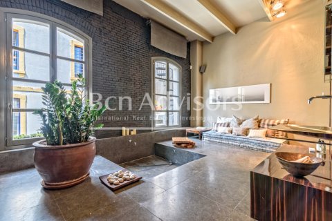 Ático de 3 dormitorios en venta en Barcelona, Cataluña, Spain № 2847 - foto 18
