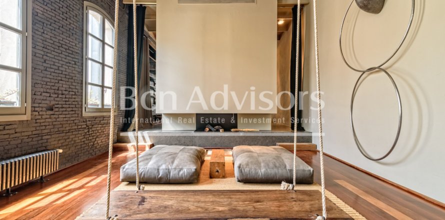 Ático de 3 dormitorios en venta en Barcelona, Cataluña, Spain № 2847