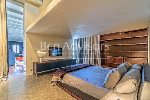 Ático de 3 dormitorios en venta en Barcelona, Cataluña, Spain № 2847 - foto 14