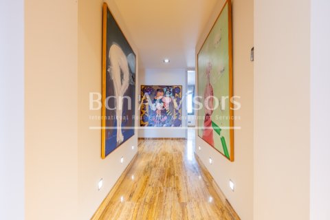 Apartamento de 3 dormitorios en venta en Barcelona, Cataluña, Spain № 2844 - foto 24