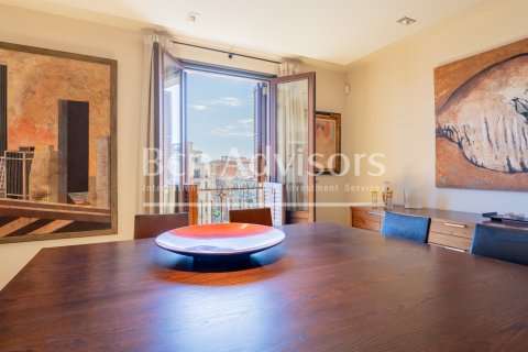Apartamento de 3 dormitorios en venta en Barcelona, Cataluña, Spain № 2844 - foto 5