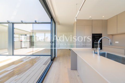 Ático de 3 dormitorios en venta en Barcelona, Cataluña, Spain № 2846 - foto 8