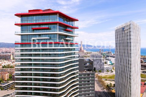 Apartamento de 3 dormitorios en venta en Barcelona, Cataluña, Spain № 2843 - foto 16