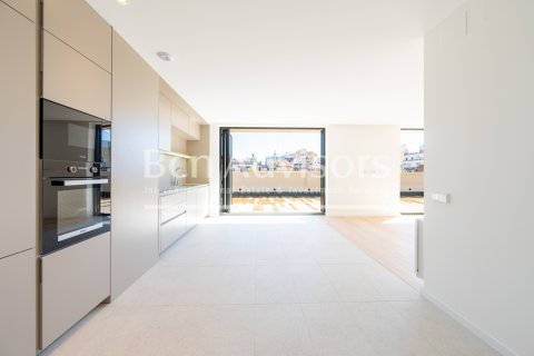 Ático de 3 dormitorios en venta en Barcelona, Cataluña, Spain № 2845 - foto 11