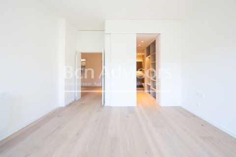 Ático de 3 dormitorios en venta en Barcelona, Cataluña, Spain № 2845 - foto 21
