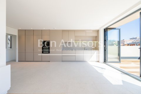 Ático de 3 dormitorios en venta en Barcelona, Cataluña, Spain № 2845 - foto 7