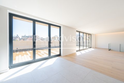Ático de 3 dormitorios en venta en Barcelona, Cataluña, Spain № 2845 - foto 6