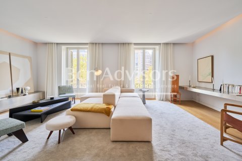 2 chambres apartment à vendre à Barcelona, Catalonia, Spain № 2849 - photo 3