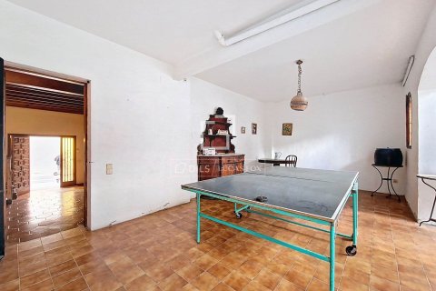 Купить виллу в Виланова-и-ла-Желтру, Испания с 8 спален, 456м², № 3888 - фото 11