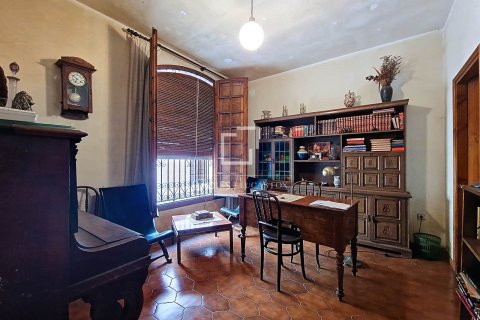 Купить виллу в Виланова-и-ла-Желтру, Испания с 8 спален, 456м², № 3888 - фото 4