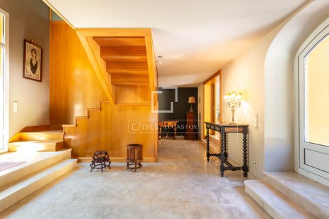 Villa de 5 dormitorios en venta en Esplugues de Llobregat, Barcelona, Cataluña, Spain № 3890 - foto 13