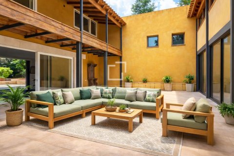 Villa de 5 dormitorios en venta en Esplugues de Llobregat, Barcelona, Cataluña, Spain № 3890 - foto 4