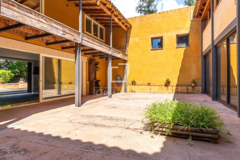 Villa de 5 dormitorios en venta en Esplugues de Llobregat, Barcelona, Cataluña, Spain № 3890 - foto 27
