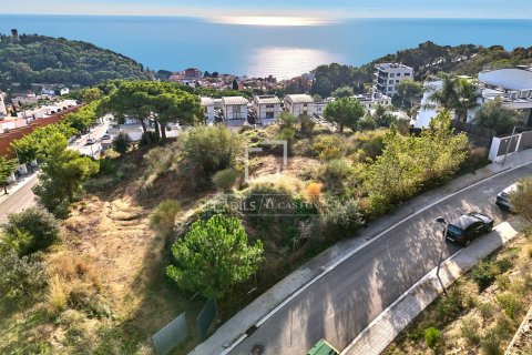 Villa de 4 dormitorios en venta en Caldes d'Estrac, Barcelona, Cataluña, Spain № 3891 - foto 27