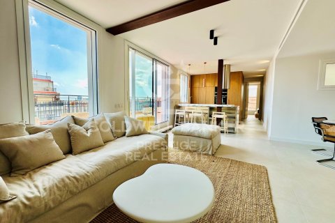 Ático de 3 dormitorios en venta en Barcelona, Cataluña, Spain № 5566 - foto 3
