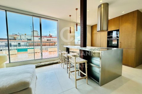 Ático de 3 dormitorios en venta en Barcelona, Cataluña, Spain № 5566 - foto 25