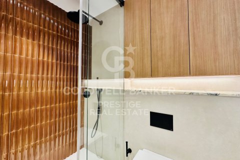 Ático de 3 dormitorios en venta en Barcelona, Cataluña, Spain № 5566 - foto 11