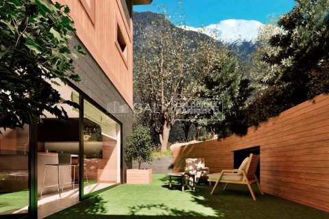 Сasa de 4 dormitorios en venta en Principado De Andorra (Ninguna Poblacion Tiene C.P.), Lérida, Cataluña, Spain № 5708 - foto 14