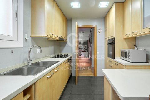 Ático de 3 dormitorios en venta en Barcelona, Cataluña, Spain № 5707 - foto 12