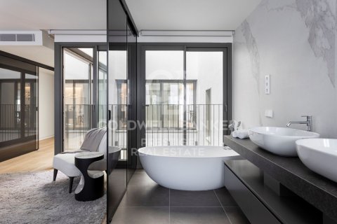 2 bedrooms apartment for sale in Barcelona, Catalonia, Spain № 5711 - photo 18