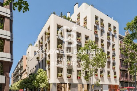 2 bedrooms apartment for sale in Barcelona, Catalonia, Spain № 5711 - photo 2