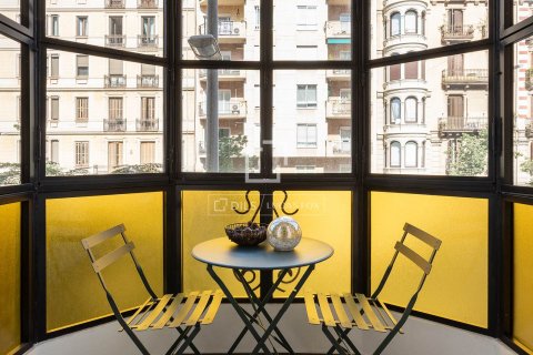 Apartamento de 3 dormitorios en venta en Barcelona, Cataluña, Spain № 4164 - foto 21