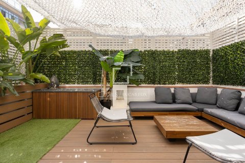 Apartamento de 3 dormitorios en venta en Barcelona, Cataluña, Spain № 4164 - foto 4