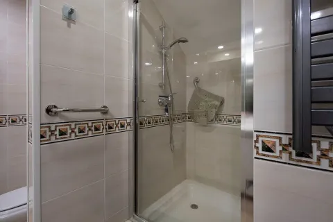 Сasa de 6 dormitorios en venta en Castelldefels, Barcelona, Cataluña, Spain № 1400 - foto 8