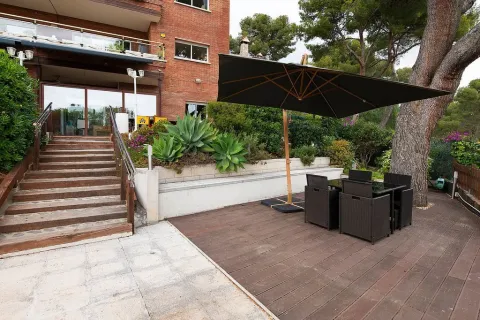 Сasa de 6 dormitorios en venta en Castelldefels, Barcelona, Cataluña, Spain № 1400 - foto 28
