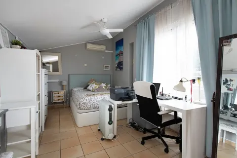 Сasa de 6 dormitorios en venta en Castelldefels, Barcelona, Cataluña, Spain № 1400 - foto 12