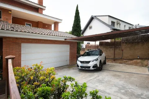 Сasa de 6 dormitorios en venta en Castelldefels, Barcelona, Cataluña, Spain № 1400 - foto 11