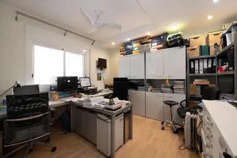 Сasa de 6 dormitorios en venta en Castelldefels, Barcelona, Cataluña, Spain № 1400 - foto 26