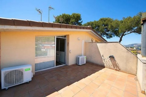 Casa adosada de 4 dormitorios en venta en Castelldefels, Barcelona, Cataluña, Spain № 1402 - foto 26