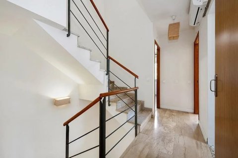 Casa adosada de 4 dormitorios en venta en Castelldefels, Barcelona, Cataluña, Spain № 1402 - foto 15