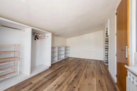 Casa adosada de 4 dormitorios en venta en Castelldefels, Barcelona, Cataluña, Spain № 1402 - foto 23