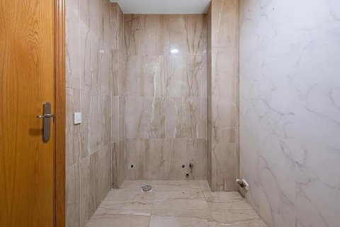 Casa adosada de 4 dormitorios en venta en Castelldefels, Barcelona, Cataluña, Spain № 1402 - foto 16