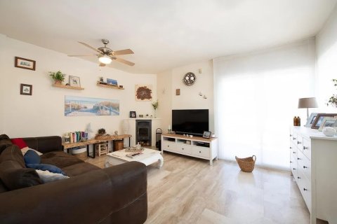 Casa adosada de 4 dormitorios en venta en Castelldefels, Barcelona, Cataluña, Spain № 1402 - foto 8