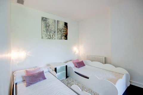Сasa de 8 dormitorios en venta en Gavà, Barcelona, Cataluña, Spain № 1397 - foto 14