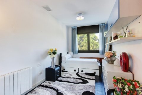 Сasa de 8 dormitorios en venta en Gavà, Barcelona, Cataluña, Spain № 1397 - foto 17