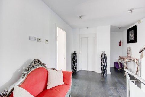 Сasa de 8 dormitorios en venta en Gavà, Barcelona, Cataluña, Spain № 1397 - foto 18