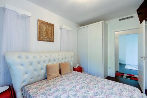 Сasa de 8 dormitorios en venta en Gavà, Barcelona, Cataluña, Spain № 1397 - foto 13