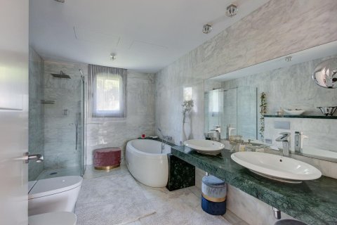 Сasa de 8 dormitorios en venta en Gavà, Barcelona, Cataluña, Spain № 1397 - foto 11