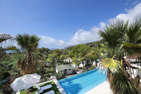 Сasa de 6 dormitorios en venta en Castelldefels, Barcelona, Cataluña, Spain № 1398 - foto 19