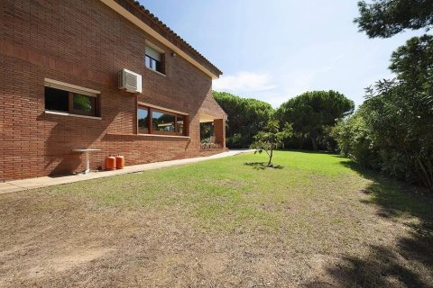 Сasa de 6 dormitorios en venta en Gavà, Barcelona, Cataluña, Spain № 1399 - foto 17