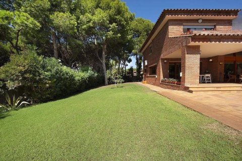 Сasa de 6 dormitorios en venta en Gavà, Barcelona, Cataluña, Spain № 1399 - foto 16
