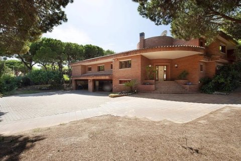 Сasa de 6 dormitorios en venta en Gavà, Barcelona, Cataluña, Spain № 1399 - foto 18