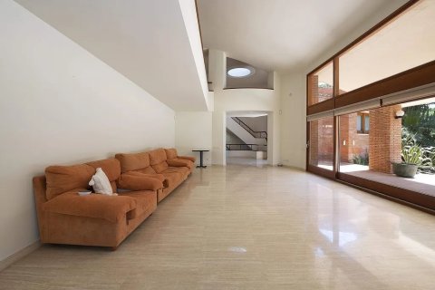 Сasa de 6 dormitorios en venta en Gavà, Barcelona, Cataluña, Spain № 1399 - foto 22