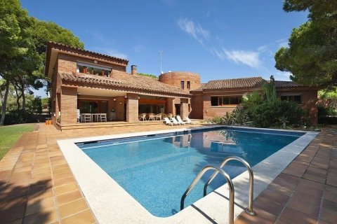 Сasa de 6 dormitorios en venta en Gavà, Barcelona, Cataluña, Spain № 1399