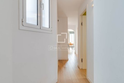 Ático de 3 dormitorios en venta en Barcelona, Cataluña, Spain № 7054 - foto 16