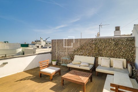 Ático de 3 dormitorios en venta en Barcelona, Cataluña, Spain № 7054